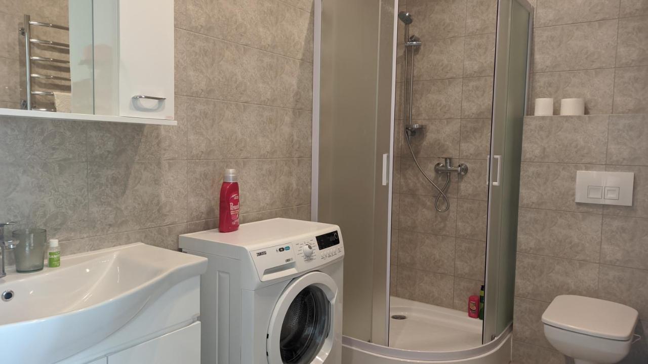 דירות אודסה Квартира Кадорр Бассейная Apt Odeassa Basseinaya מראה חיצוני תמונה